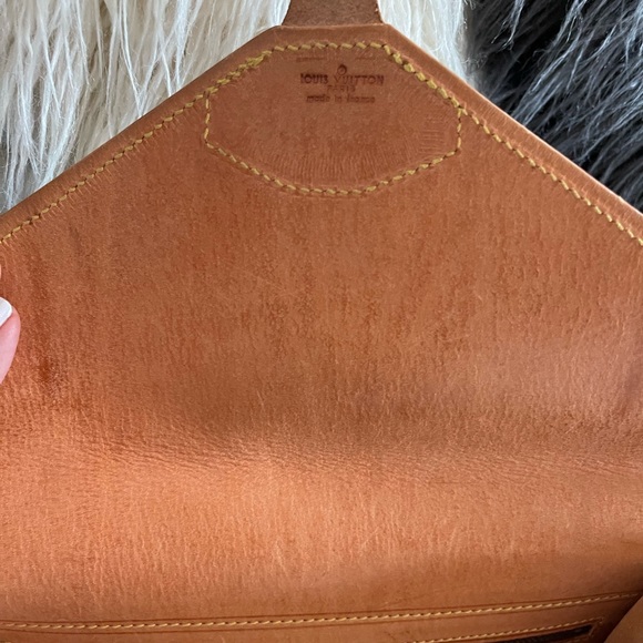*RARE* Vintage *Collector’s Item* Louis Vuitton Shoulder Bag Clutch Handle - Picture 12 of 15